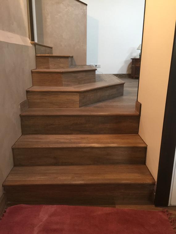 Escalier en bois massif